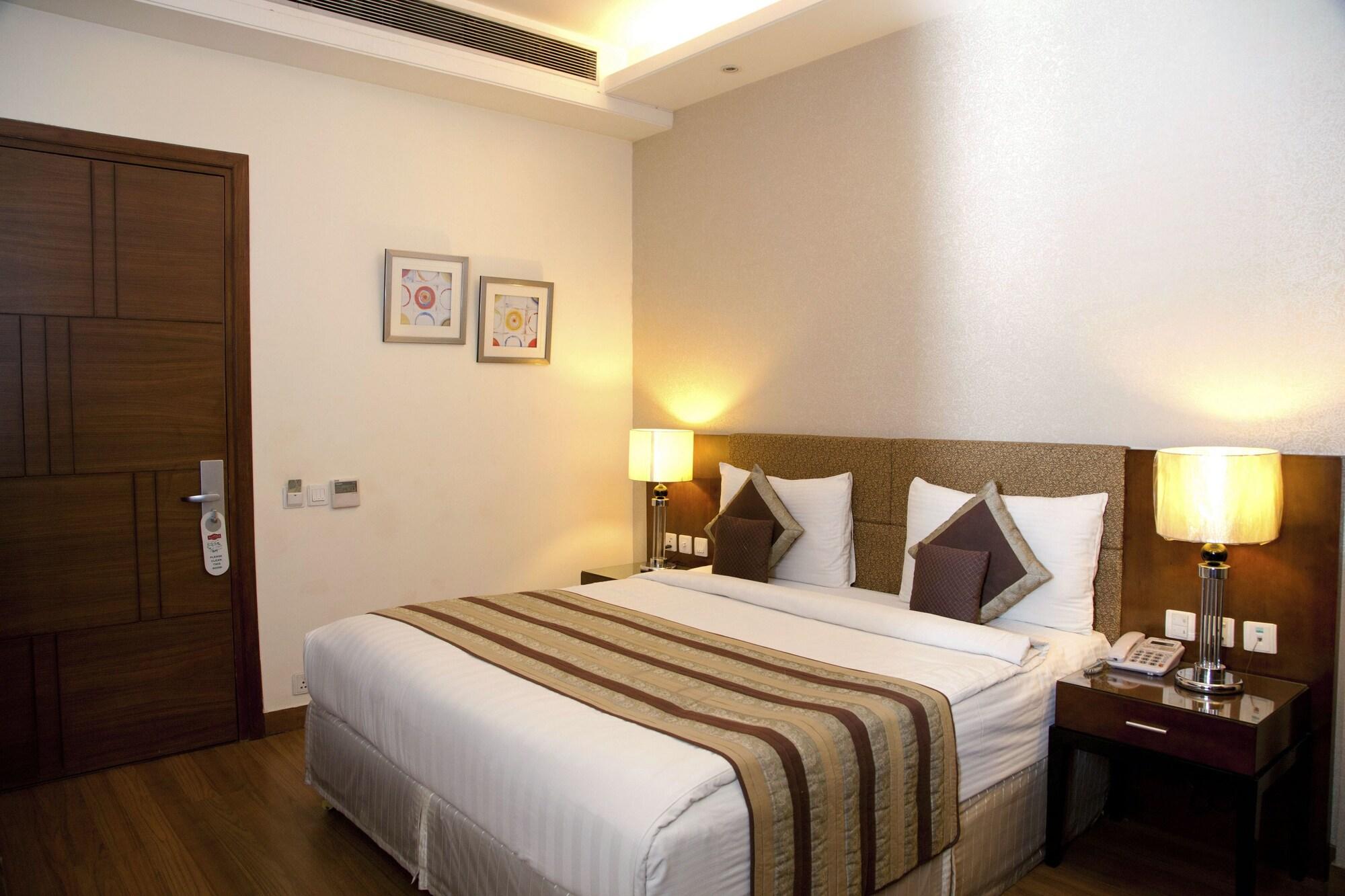 Alpina Hotels & Suites Neu-Delhi Exterior foto