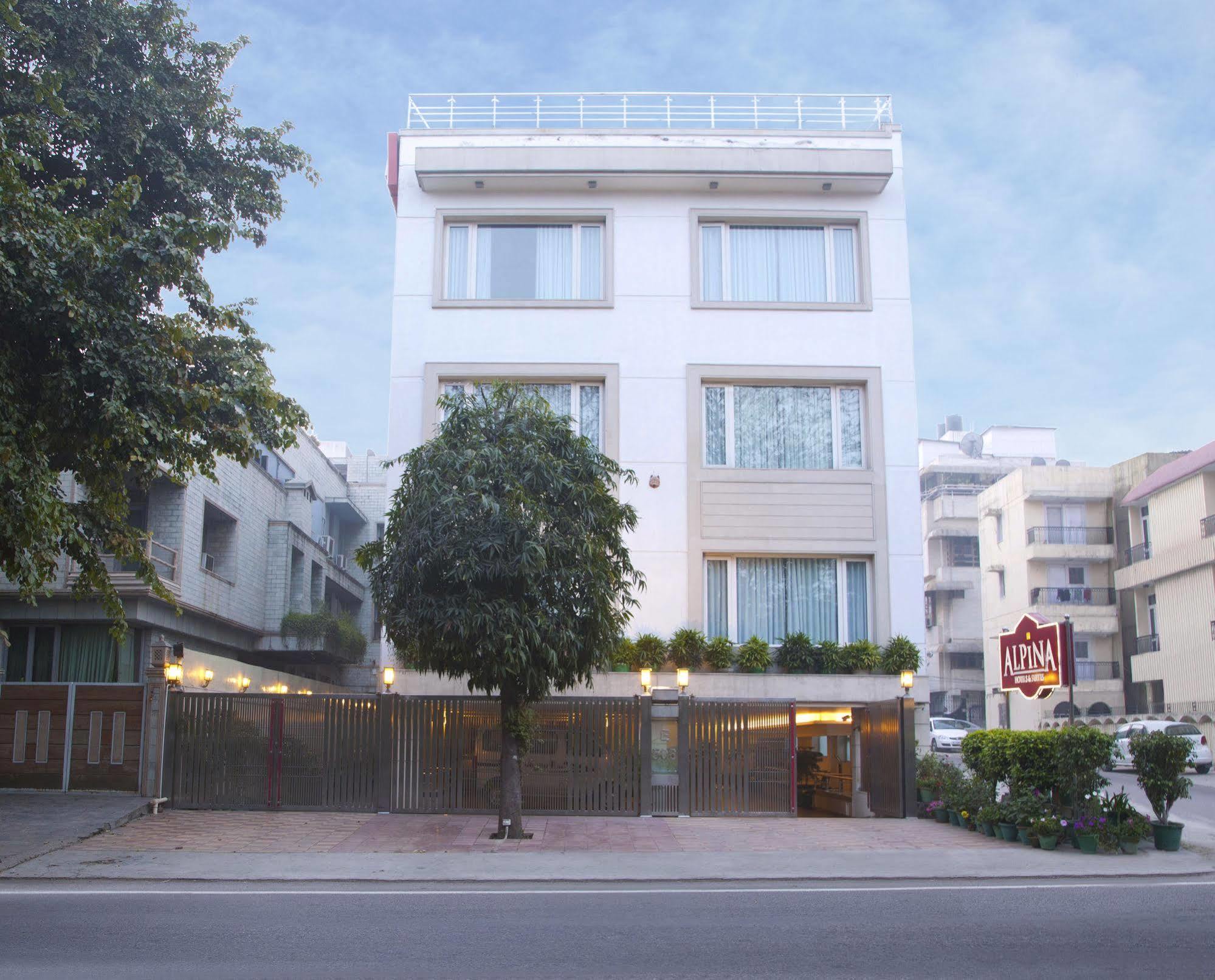 Alpina Hotels & Suites Neu-Delhi Exterior foto