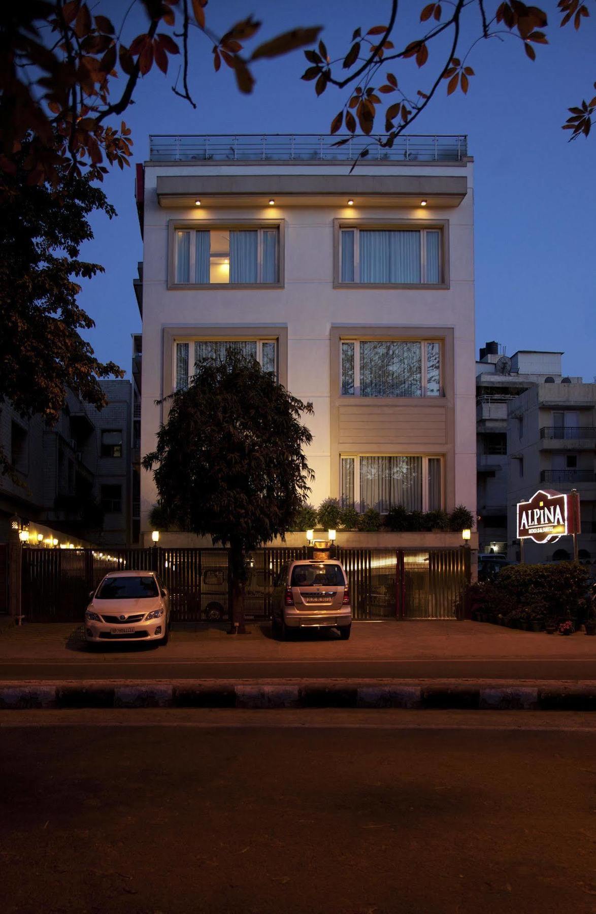 Alpina Hotels & Suites Neu-Delhi Exterior foto